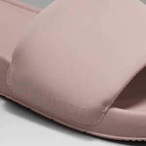 Restfeel Lululemon Women's Slide